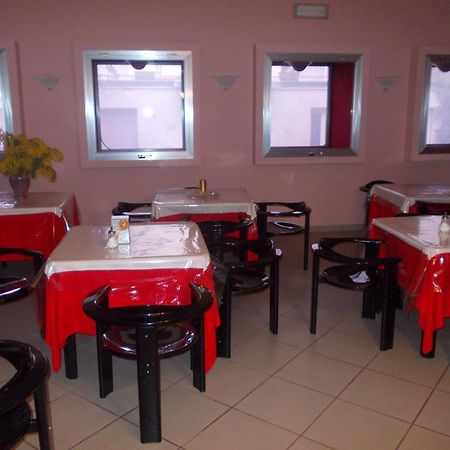 Hotel Scacco Rosso Sant'Egidio alla Vibrata Esterno foto
