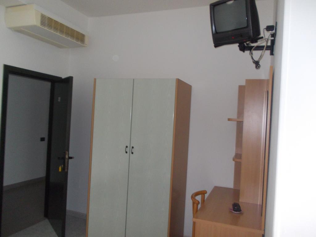Hotel Scacco Rosso Sant'Egidio alla Vibrata Camera foto